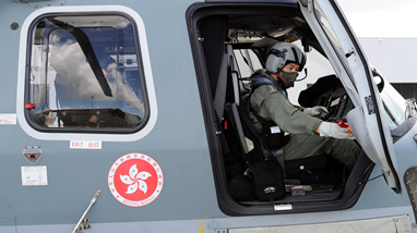 &ldquo;七一&rdquo;護(hù)旗飛行：&ldquo;讓國旗飛出最美的樣子&rdquo;