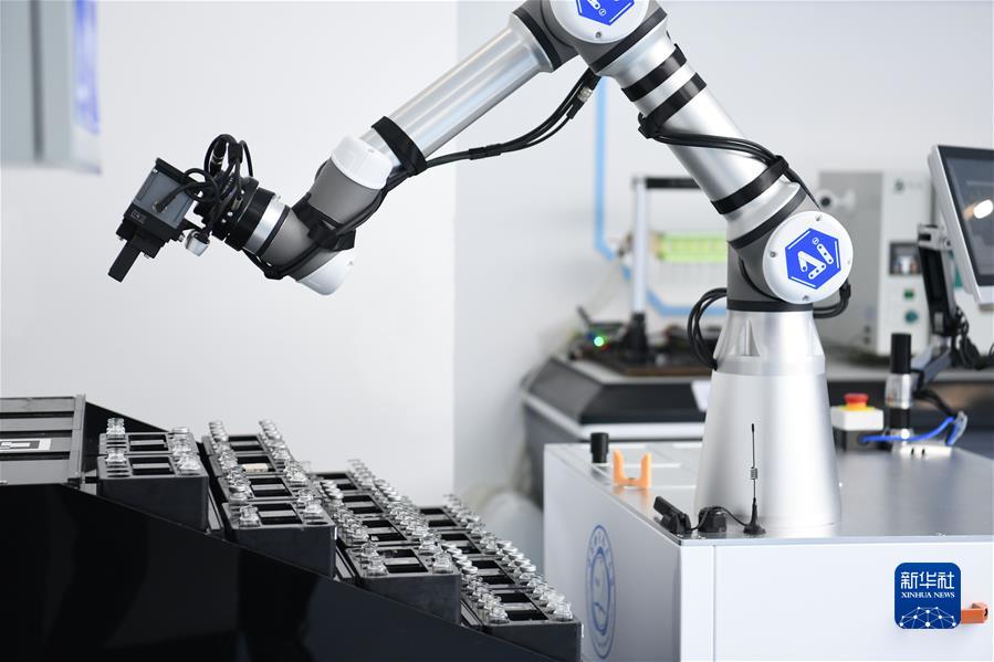 （新華全媒+）（2） &ldquo;機器化學家&rdquo;賦能科學研究