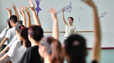 舞進(jìn)學(xué)生的&ldquo;無聲世界&rdquo;