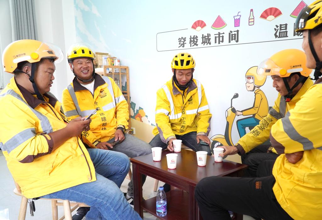 山東單縣：&ldquo;暖新驛站&rdquo;關愛快遞外賣騎手
