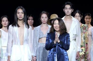 &ldquo;Y.LEADING&middot;王鳳&rdquo;時尚發布在京舉行