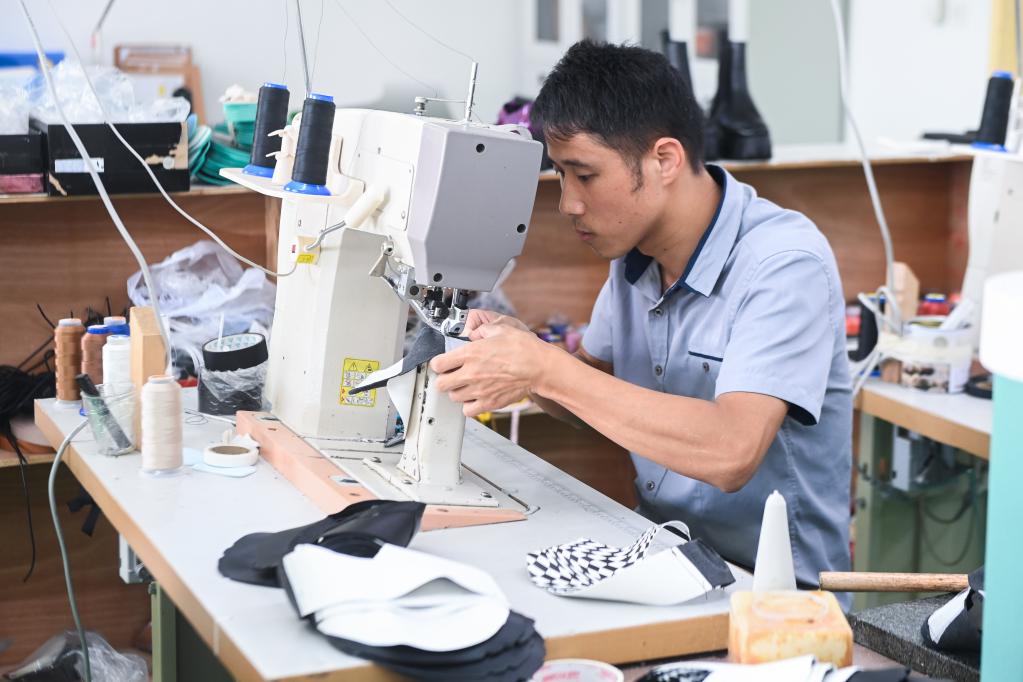 傳統鞋企轉型升級&ldquo;老樹發新芽&rdquo;