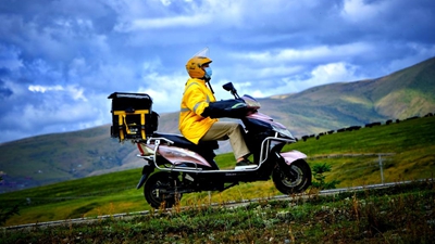 高原小城騎手甲熱：外賣&ldquo;跑出&rdquo;幸福路