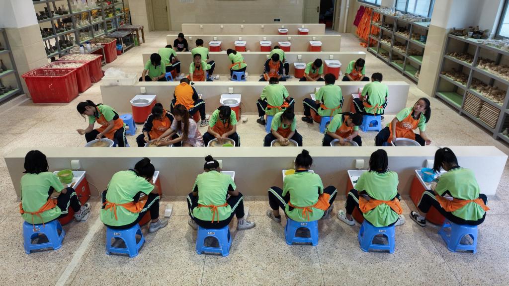 &ldquo;花樣課堂&rdquo;為聽障學生就業筑夢