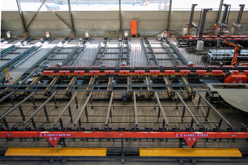 新華全媒+丨探訪四川&ldquo;智慧梁廠&rdquo;：高速公路橋梁建造新升級