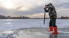 &ldquo;冰城&rdquo;哈爾濱進入&ldquo;采冰季&rdquo;
