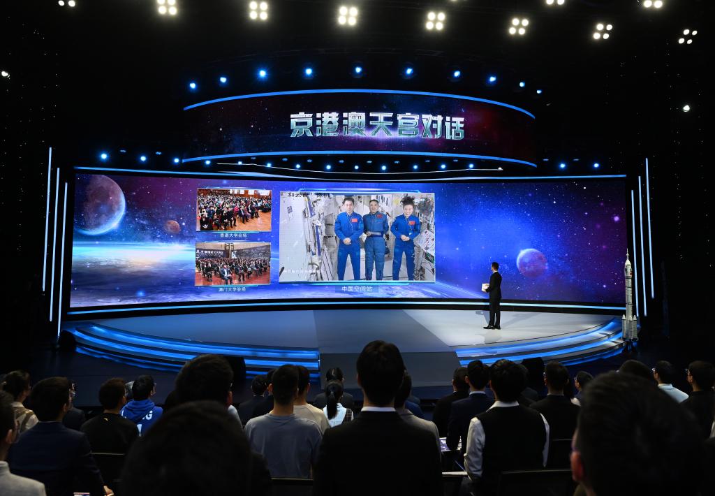 年終報(bào)道&middot;2022奔向美好丨2022，筑夢蒼穹