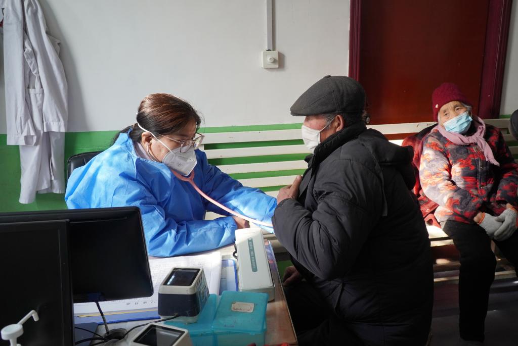 新春走基層丨山東：多措并舉加強農村醫療服務