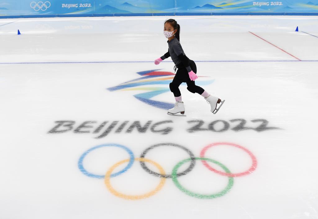 新華全媒+丨從&ldquo;最快的冰&rdquo;到&ldquo;大眾的冰&rdquo;&mdash;&mdash;回訪國(guó)家速滑館&ldquo;冰絲帶&rdquo;