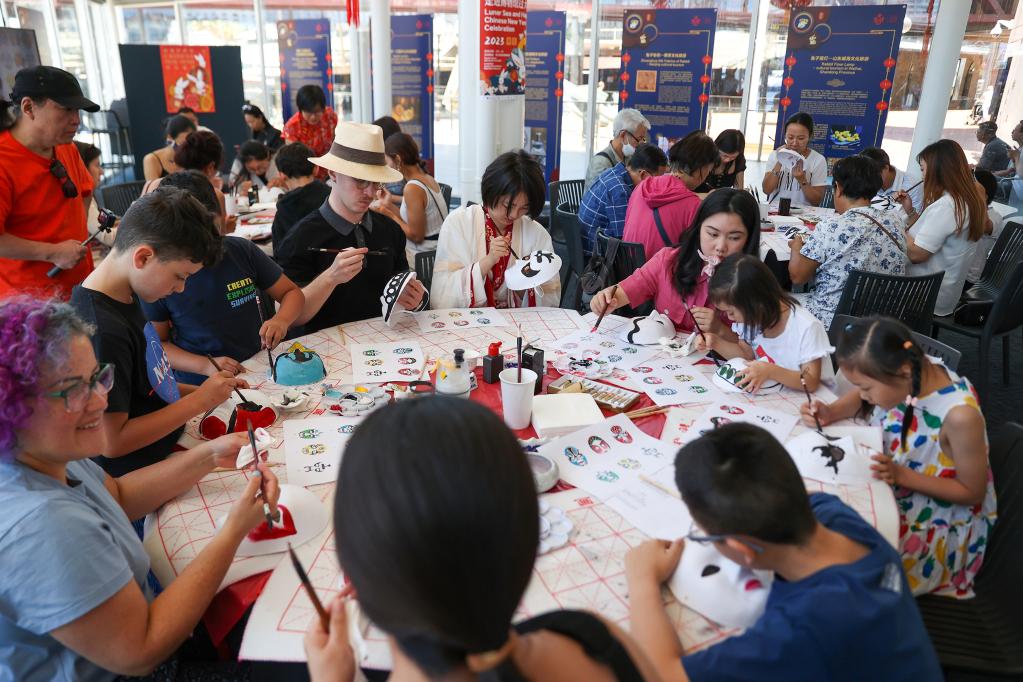 鬧元宵 傳祝福&mdash;&mdash;海外多國民眾感受中國文化魅力