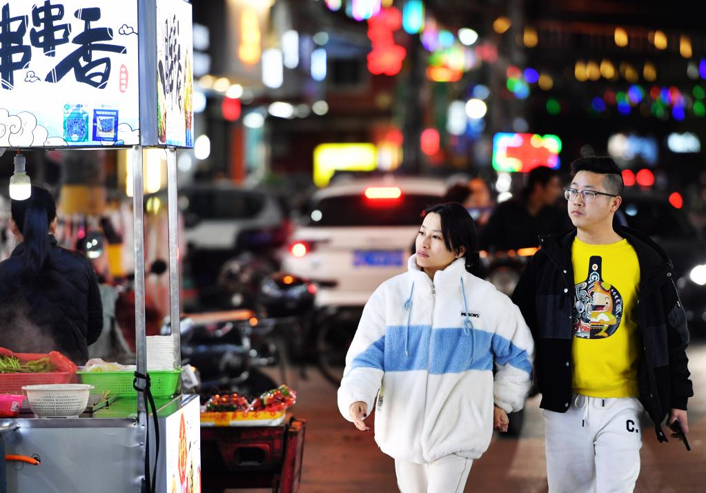 福建石獅：多彩&ldquo;夜經(jīng)濟(jì)&rdquo;