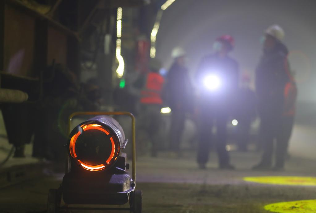 強信心&middot;開新局｜沈白高鐵隧道施工忙