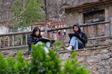 河南林州：&ldquo;畫家村&rdquo;描繪鄉村振興新畫卷