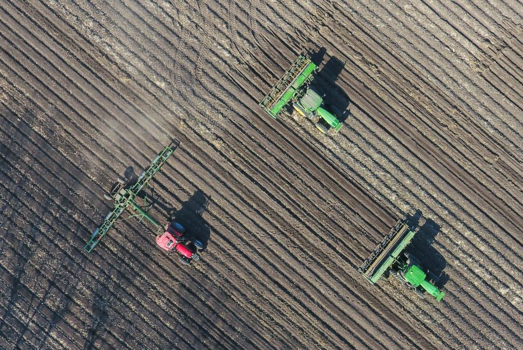 新華全媒+丨&ldquo;大糧倉&rdquo;黑龍江省春耕生產(chǎn)拉開序幕