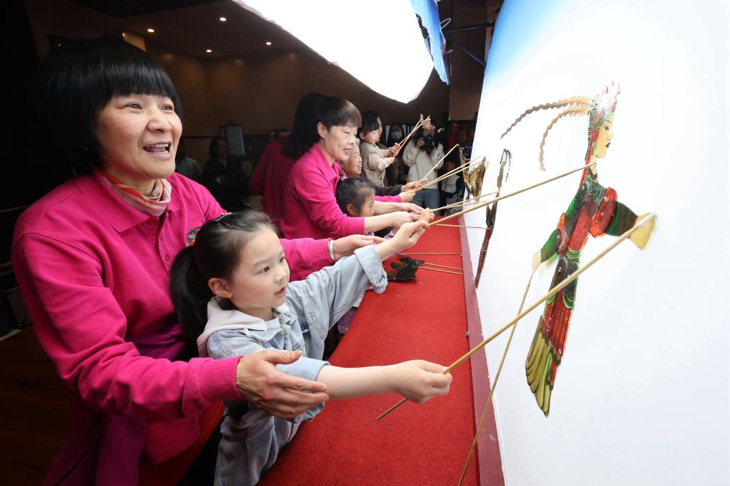 &ldquo;文化走親&rdquo;豐富鄉(xiāng)村文化生活