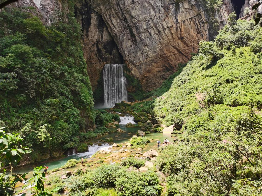 &ldquo;仙境&rdquo;可能成險(xiǎn)境：網(wǎng)紅&ldquo;野景點(diǎn)&rdquo;風(fēng)險(xiǎn)需警惕