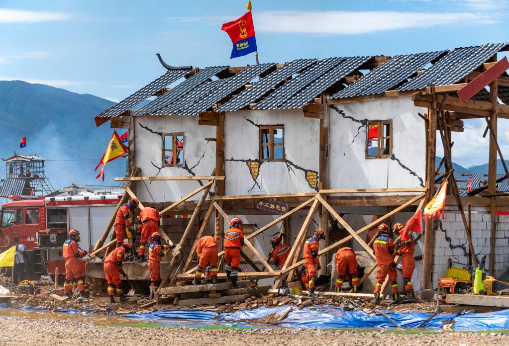 &ldquo;應(yīng)急使命&middot;2023&rdquo;高山峽谷地區(qū)地震救援演習(xí)在云南麗江舉行