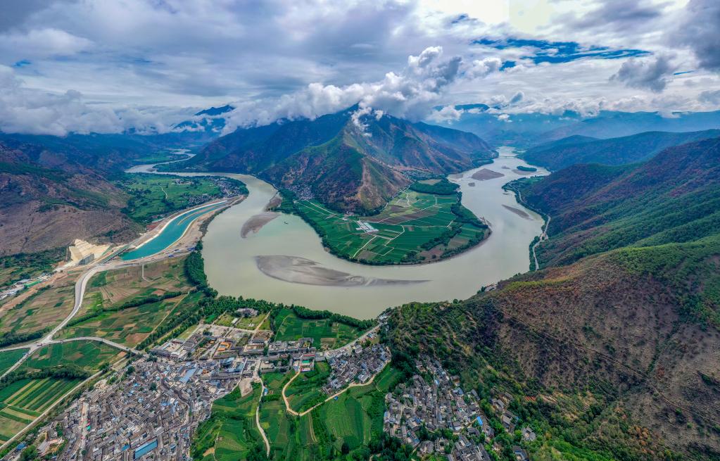 新時代中國調(diào)研行&middot;長江篇丨多彩江灣石鼓鎮(zhèn)