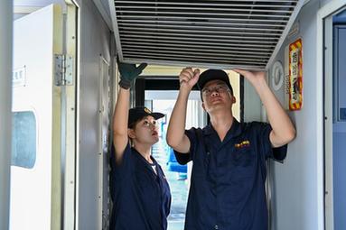 &ldquo;00后&rdquo;客車檢車員的首個暑運(yùn)