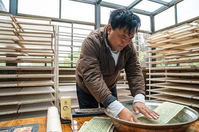 西藏林芝：搬遷村的藏紙&ldquo;致富經(jīng)&rdquo;