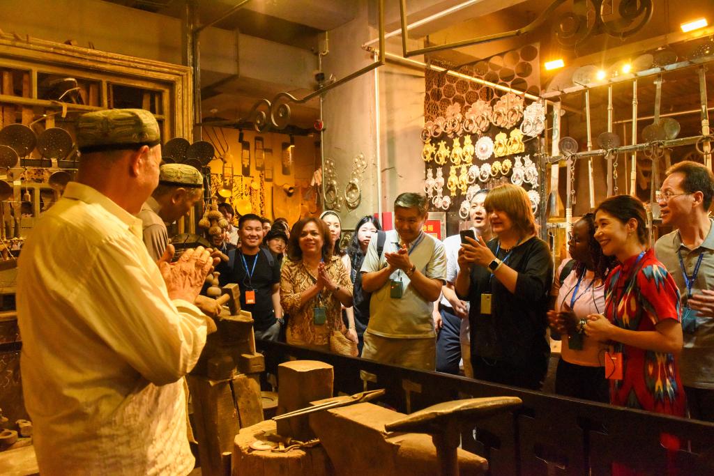 新疆值得向全世界推薦&mdash;&mdash;駐華外交官&ldquo;發(fā)現(xiàn)中國之美&rdquo;新疆行活動(dòng)紀(jì)實(shí)