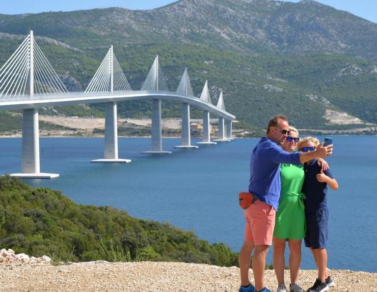 &ldquo;打卡&rdquo;克羅地亞佩列沙茨大橋