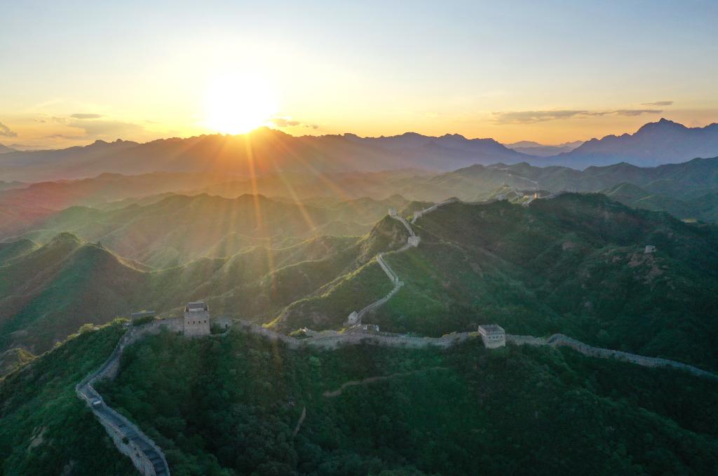 天空之眼瞰祖國&mdash;&mdash;萬里長城 金山獨秀