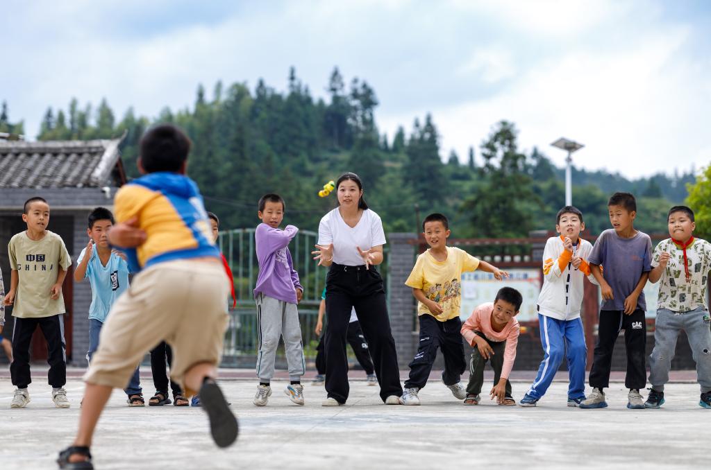 湖南通道：&ldquo;定向師范生&rdquo;點亮鄉村講臺