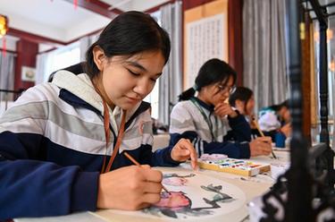 四季看新疆之走進口岸看新疆｜江西教育援疆：打造&ldquo;紅杜鵑&rdquo;紅色文化育人品牌 拓寬育人渠道