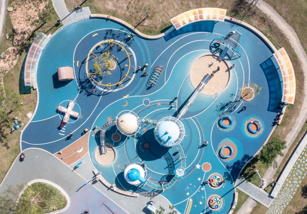 新華全媒+丨一米陽光耀鵬城&mdash;&mdash;深圳打造兒童友好城市樣板