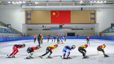 室外寒風冷 室內(nèi)&ldquo;冰雪熱&rdquo;