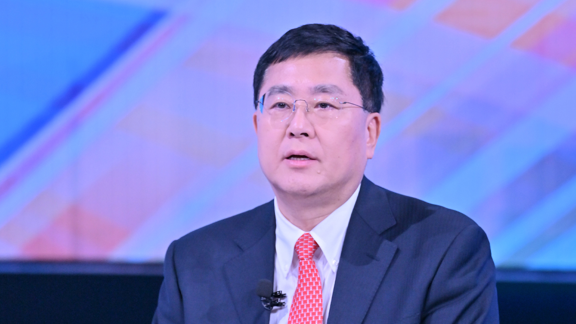 在開放中強筋骨 在競爭中練“功力”