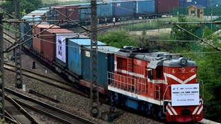 &ldquo;鋼鐵駝隊&rdquo;奔向美好未來