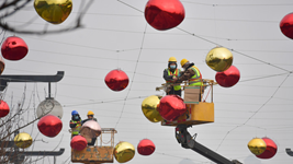 福虎游春 年味漸濃&mdash;&mdash;西安部分區域解封首日見聞