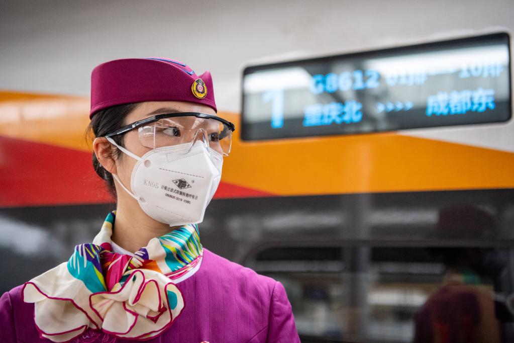 千禧年&ldquo;動妹&rdquo;的&ldquo;哆啦A夢口袋&rdquo;