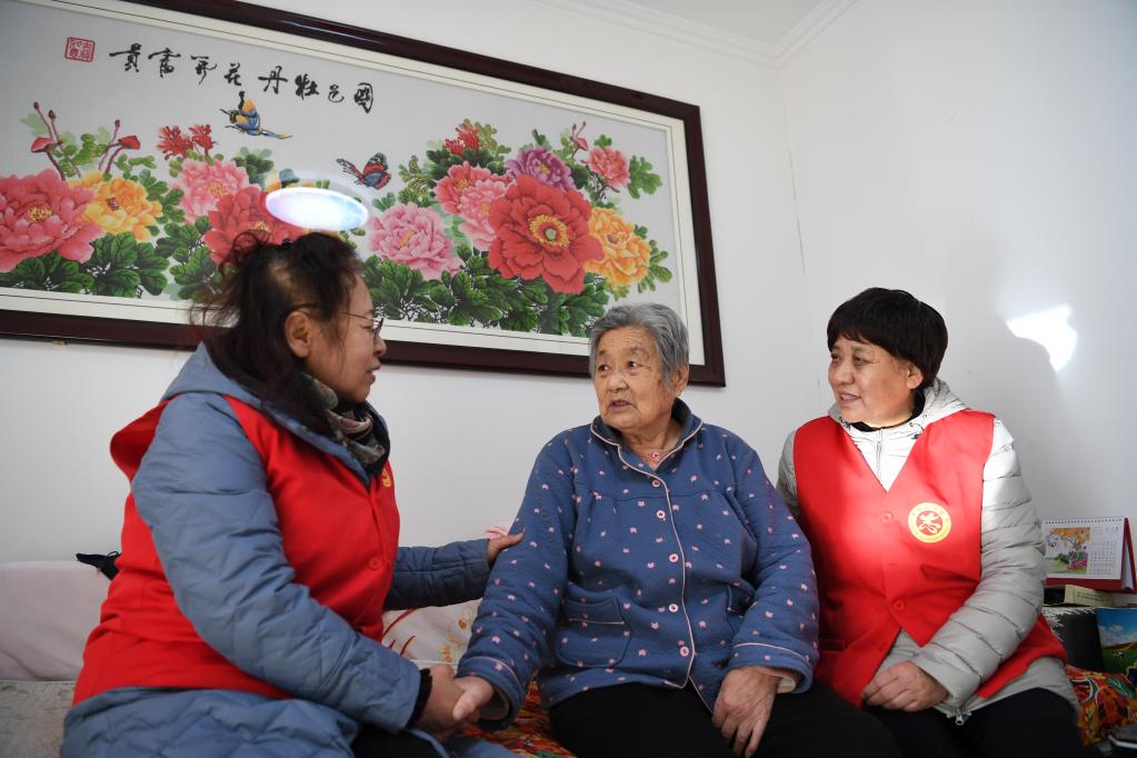 社區(qū)&ldquo;小飯桌&rdquo;托起的優(yōu)雅晚年