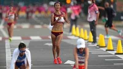 她們，是媽媽，也是賽場(chǎng)上的王者！