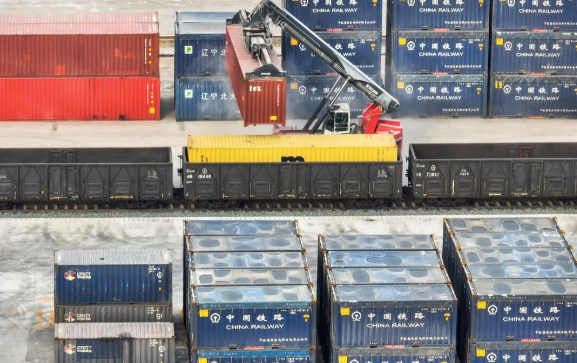 &ldquo;出?？?rdquo;通到&ldquo;家門口&rdquo;&mdash;&mdash;山東依托內(nèi)陸港助力外向型經(jīng)濟(jì)發(fā)展