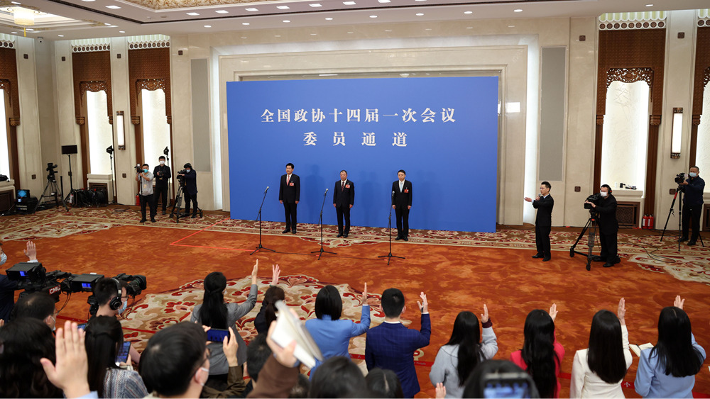 全國(guó)政協(xié)十四屆一次會(huì)議第二場(chǎng)&ldquo;委員通道&rdquo;集體采訪活動(dòng)