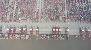 把車子裝進(jìn)箱子 運輸新模式送汽車&ldquo;出海&rdquo;