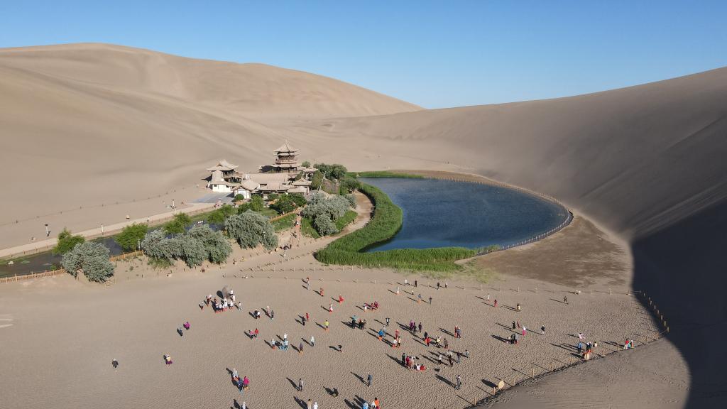 甘肅敦煌旅游&ldquo;熱&rdquo;