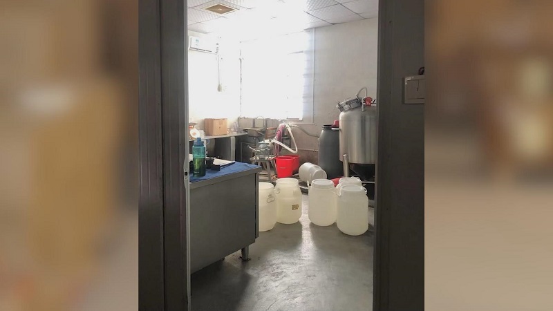 無牌工廠生產(chǎn)名牌香水？廣州警方破獲5700萬元香水涉假案