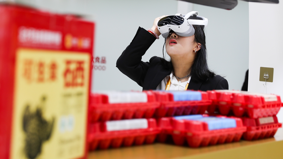 进博会上的“全勤生”