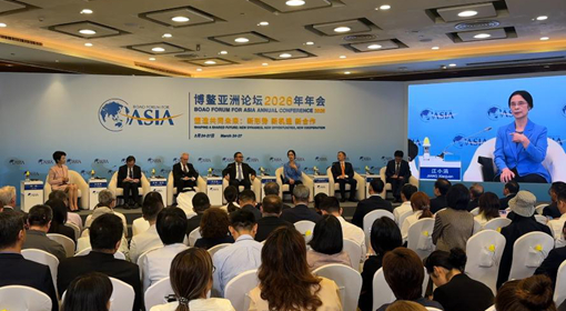 張亞勤：AI不僅是工具 它也是一種思維